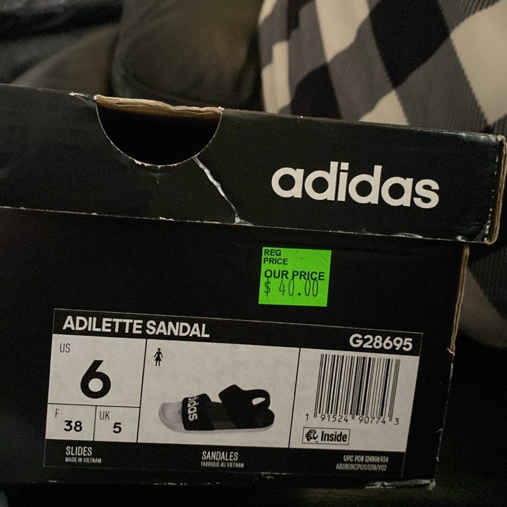 Sandals - Picture 7 of 8